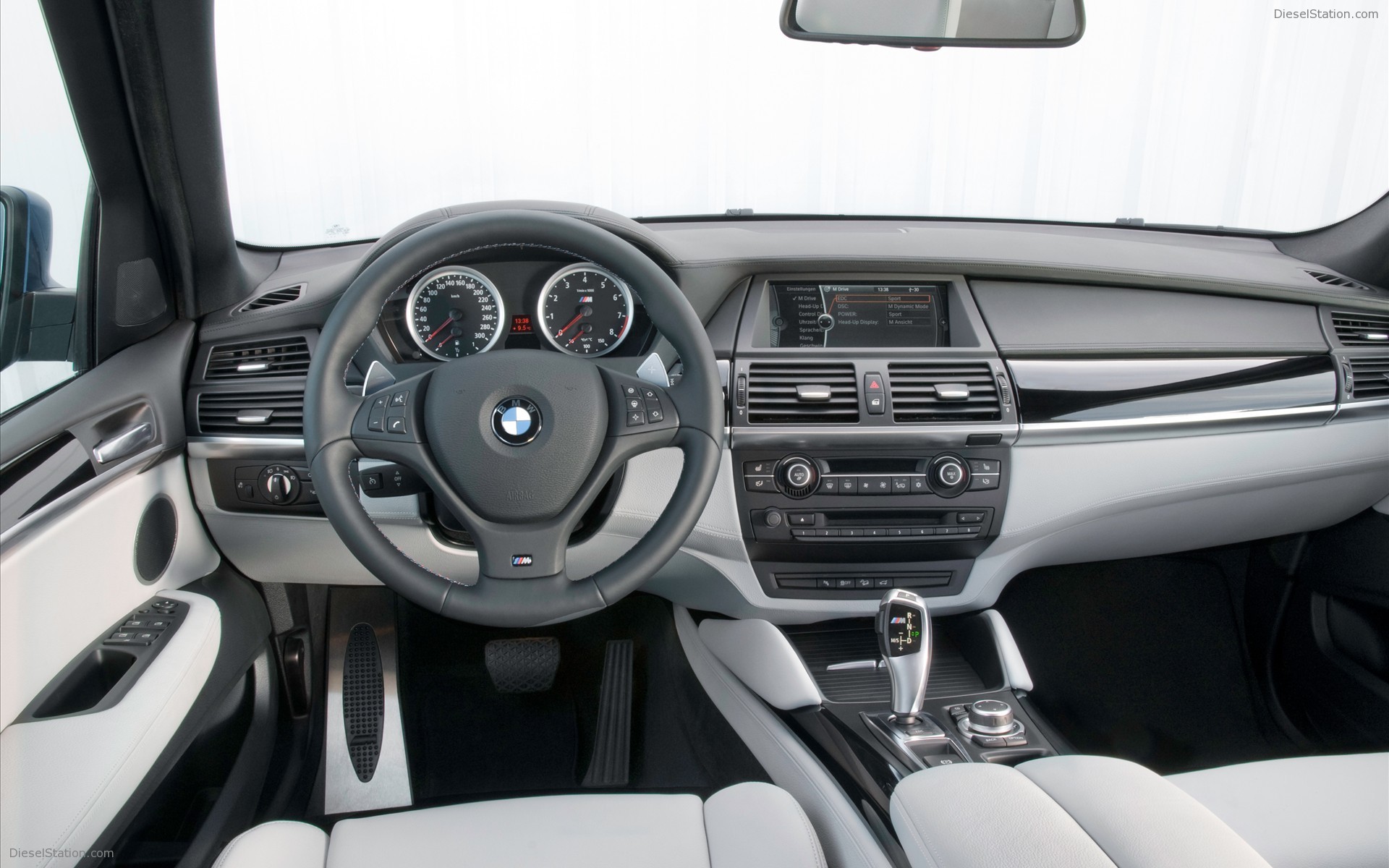 2010 BMW X5 M