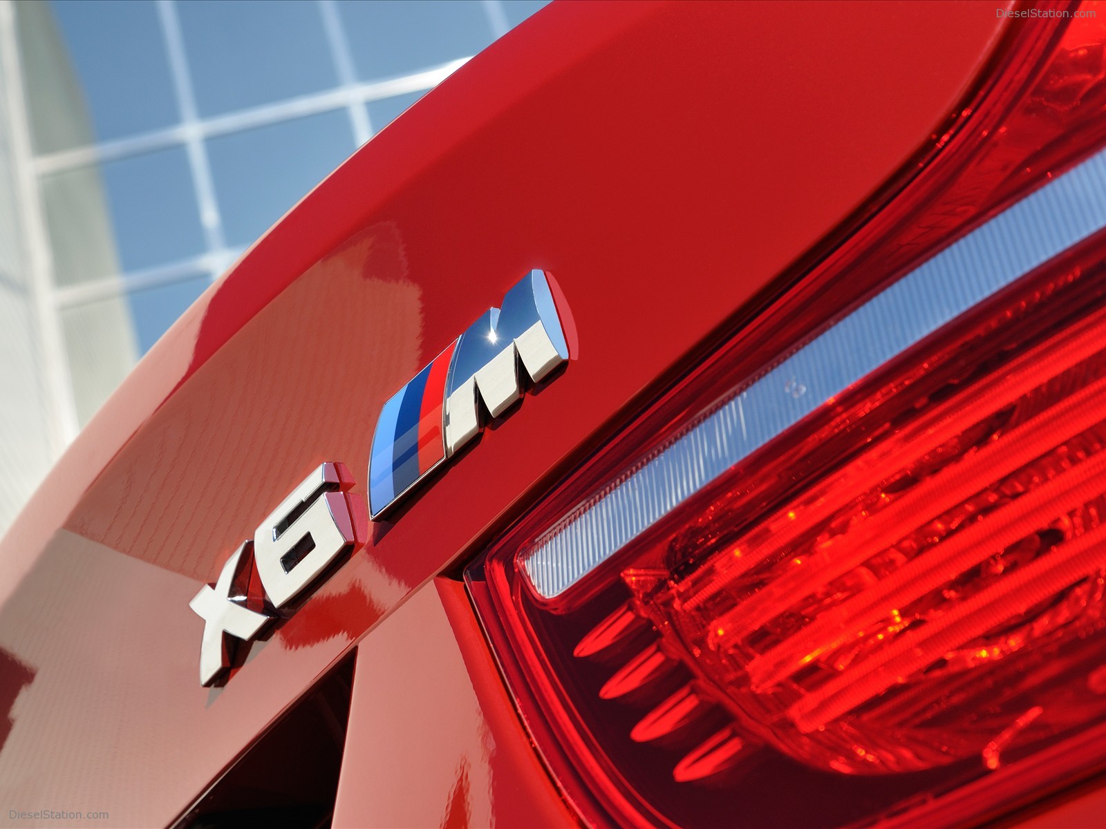 2010 BMW X6 M