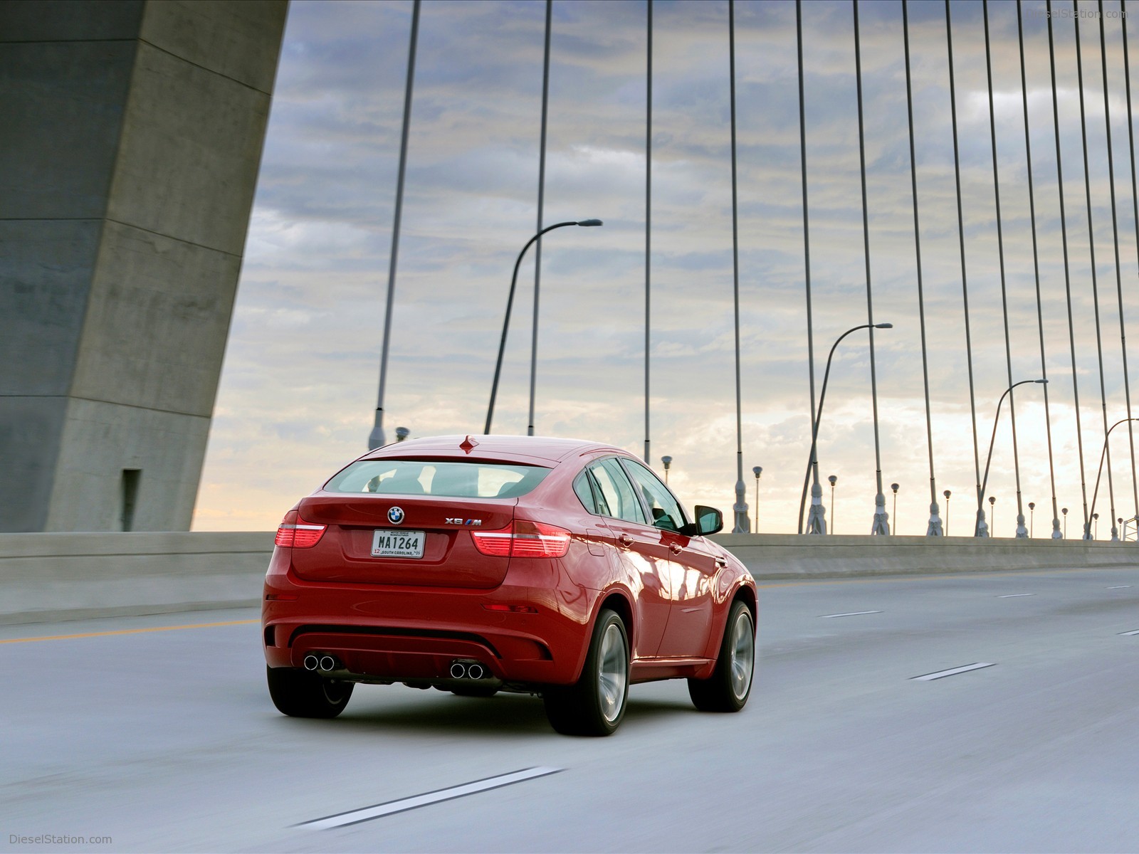 2010 BMW X6 M