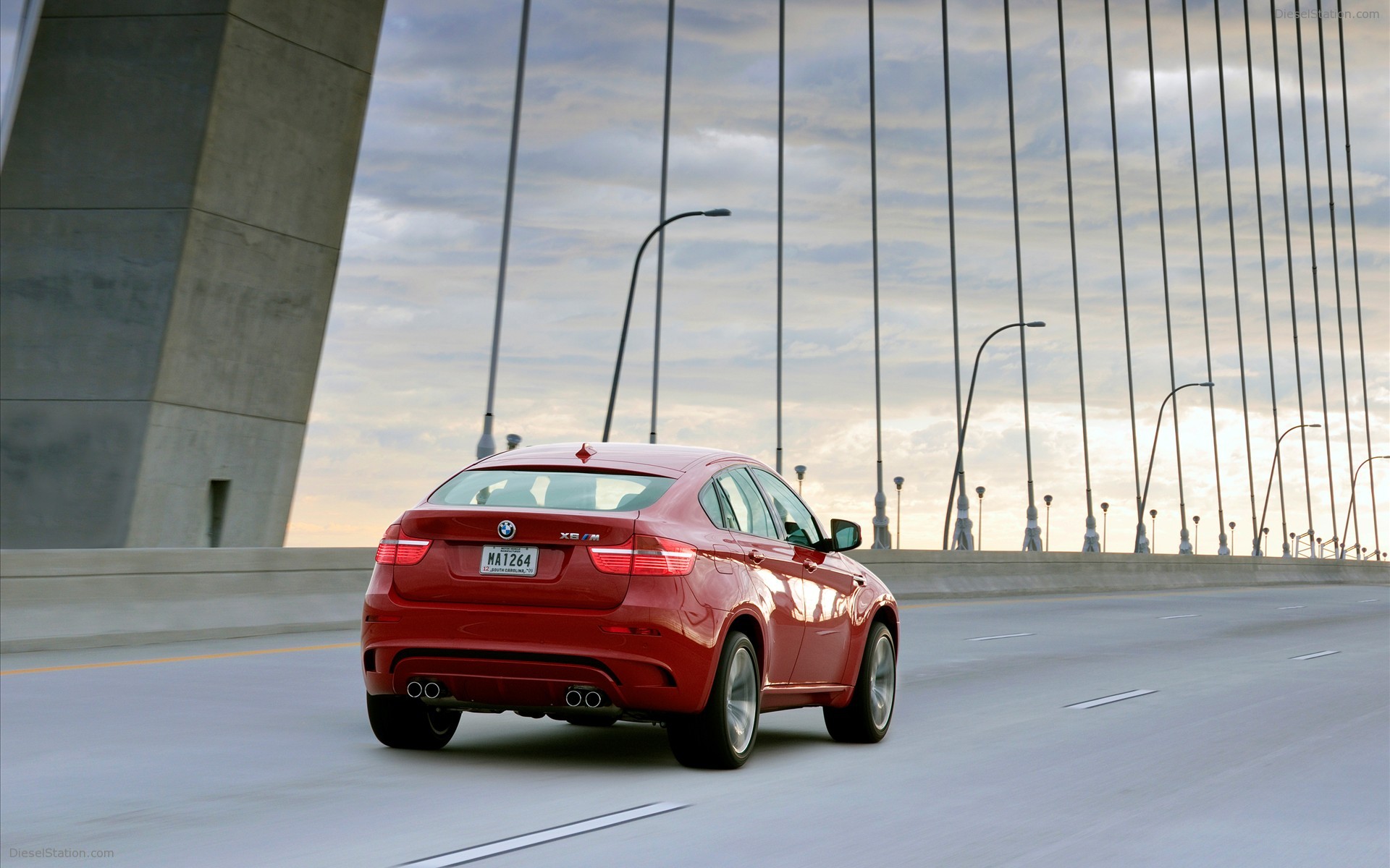 2010 BMW X6 M