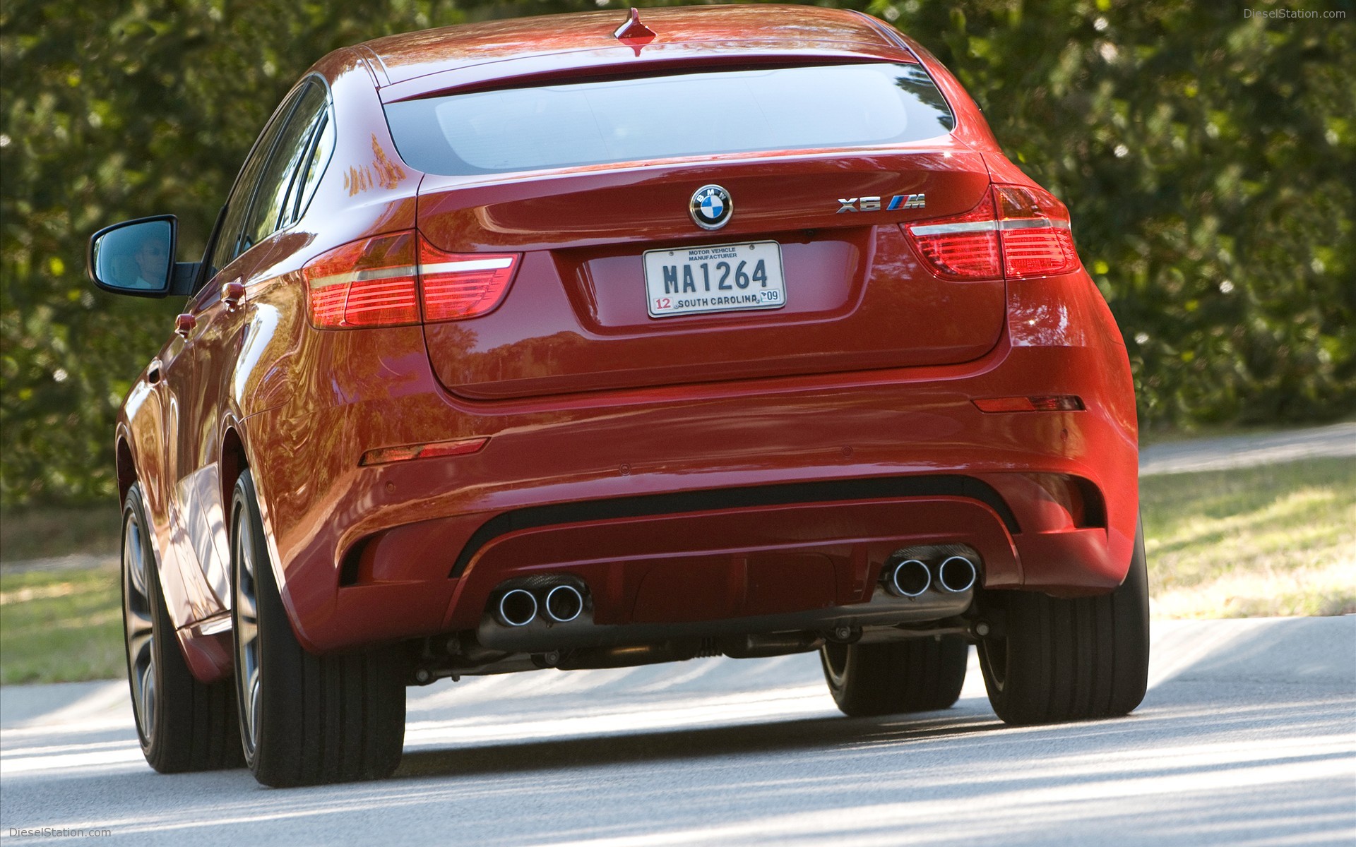 2010 BMW X6 M