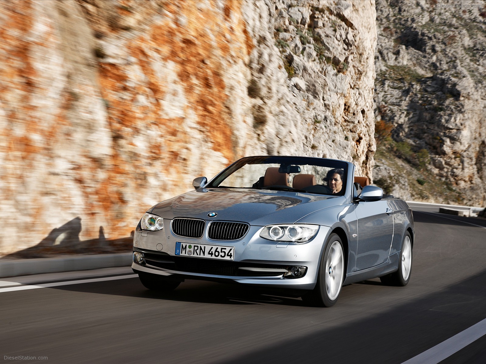 BMW Series 3 Coupe and Convertible 2011