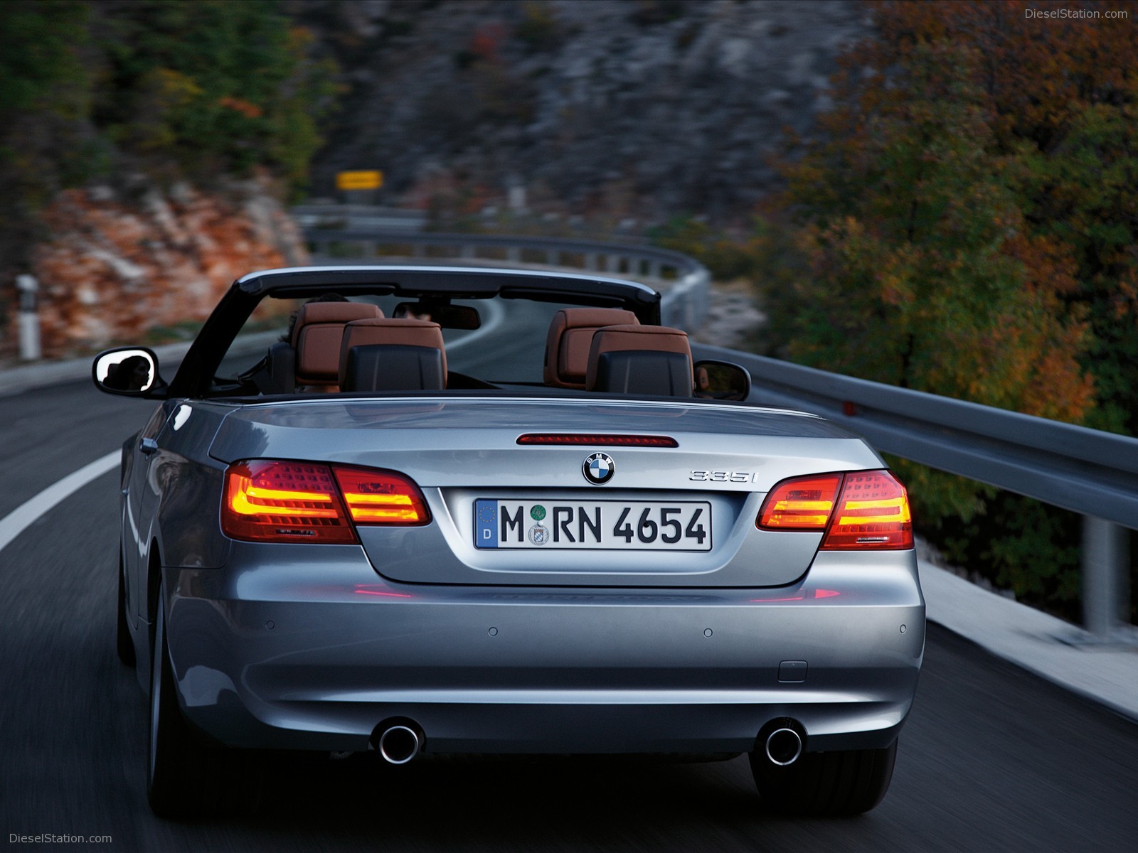 BMW Series 3 Coupe and Convertible 2011