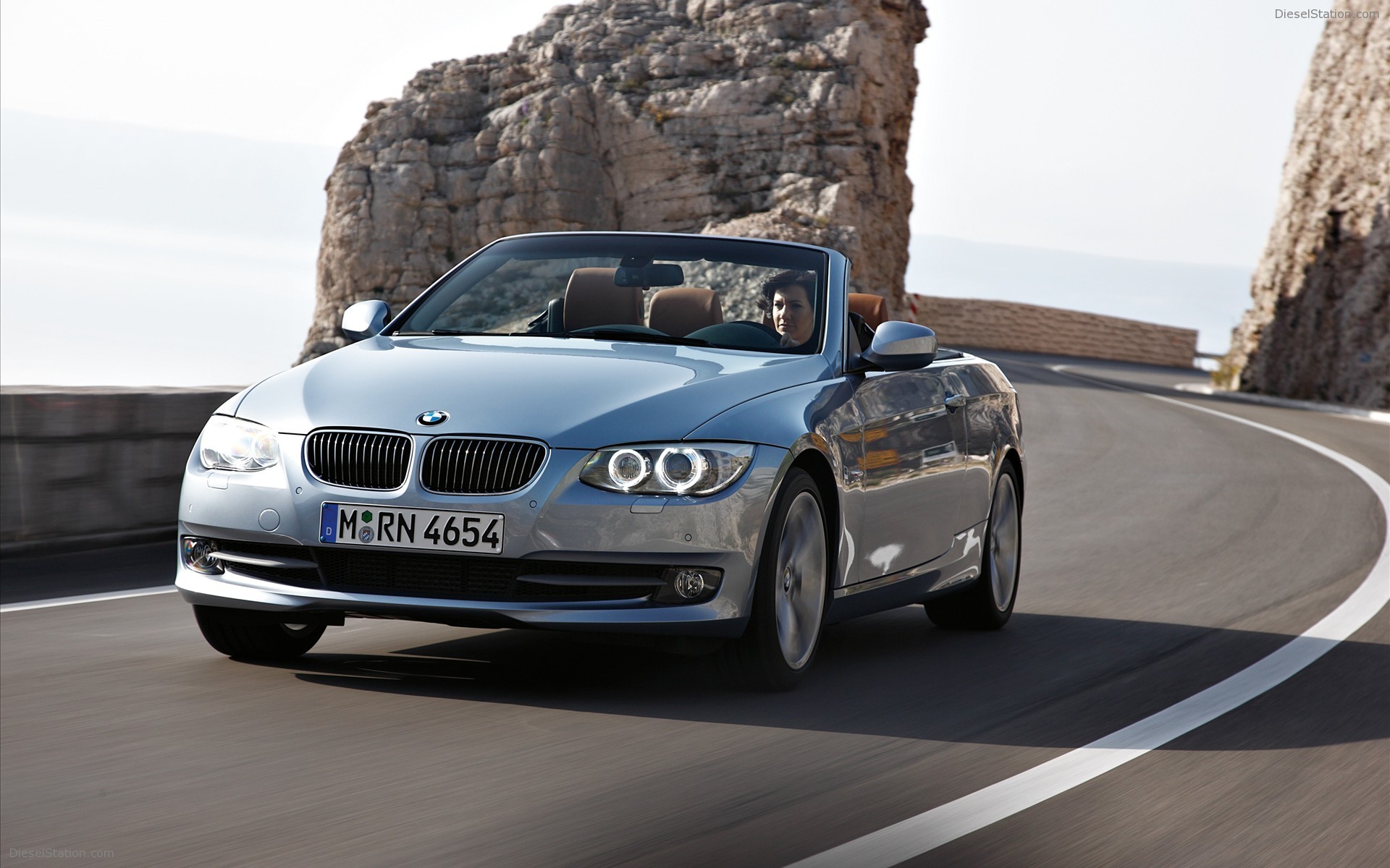 BMW Series 3 Coupe and Convertible 2011