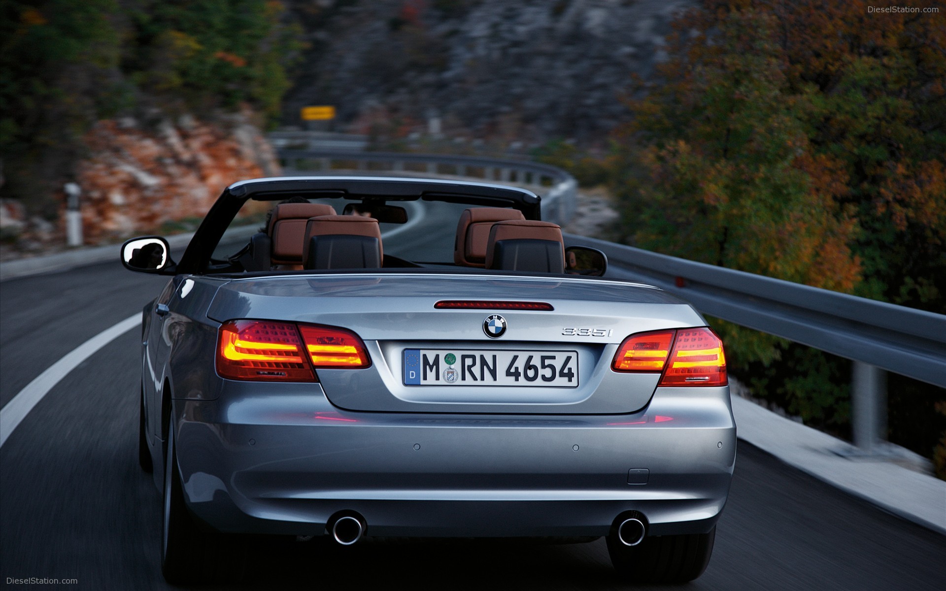 BMW Series 3 Coupe and Convertible 2011