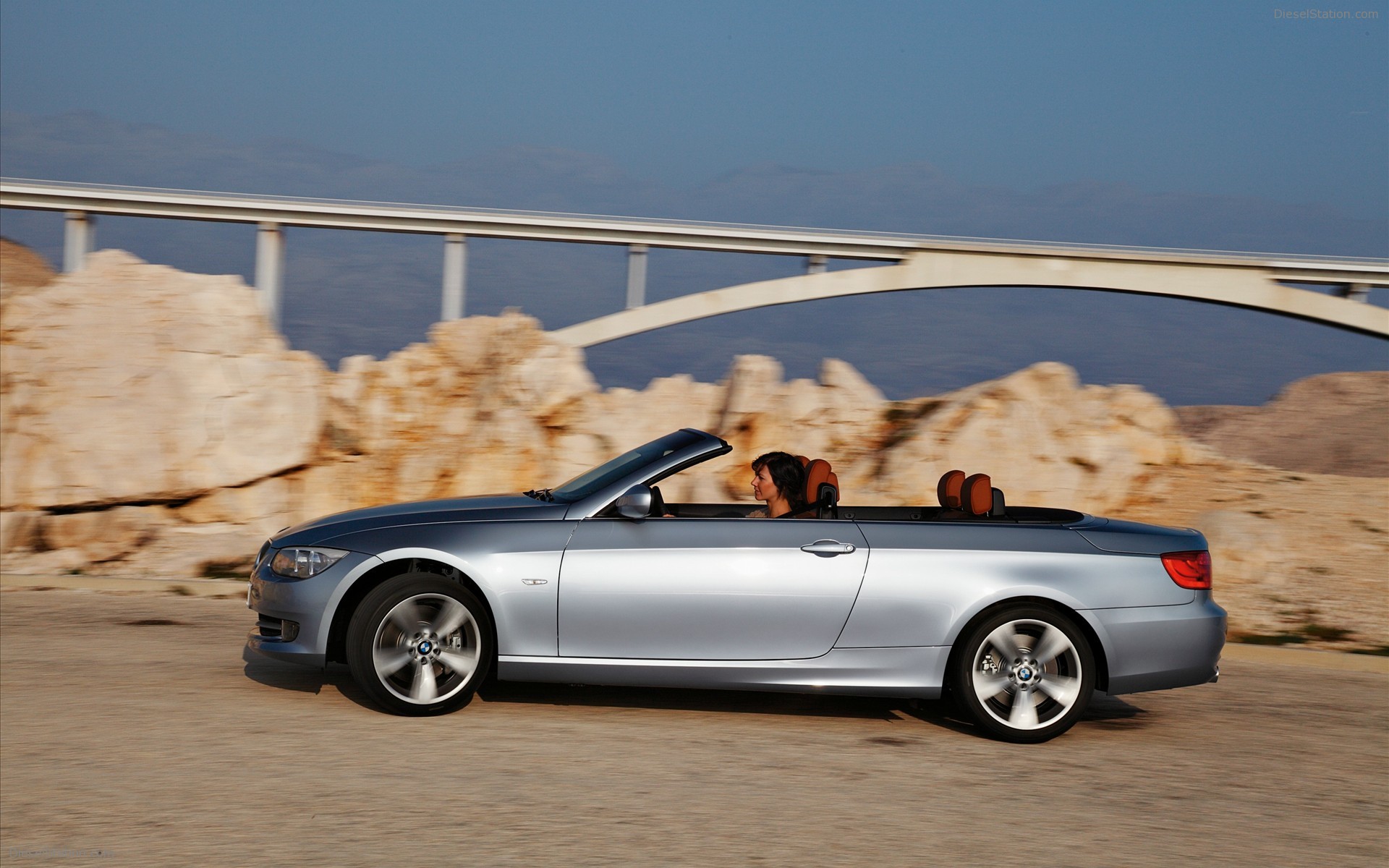 BMW Series 3 Coupe and Convertible 2011