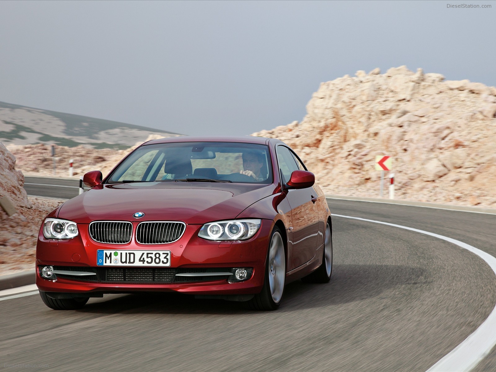 BMW Series 3 Coupe and Convertible 2011
