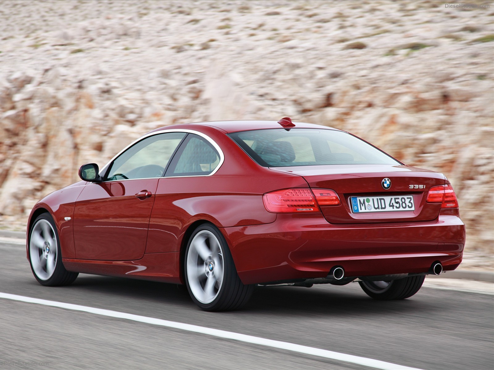 BMW Series 3 Coupe and Convertible 2011