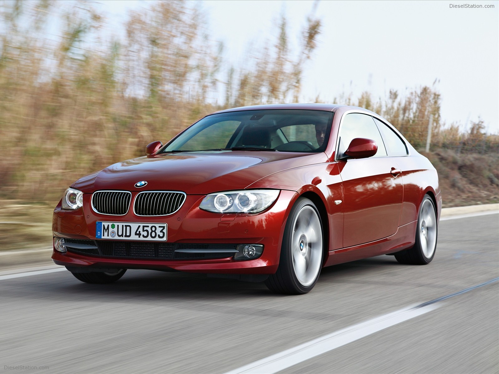 BMW Series 3 Coupe and Convertible 2011