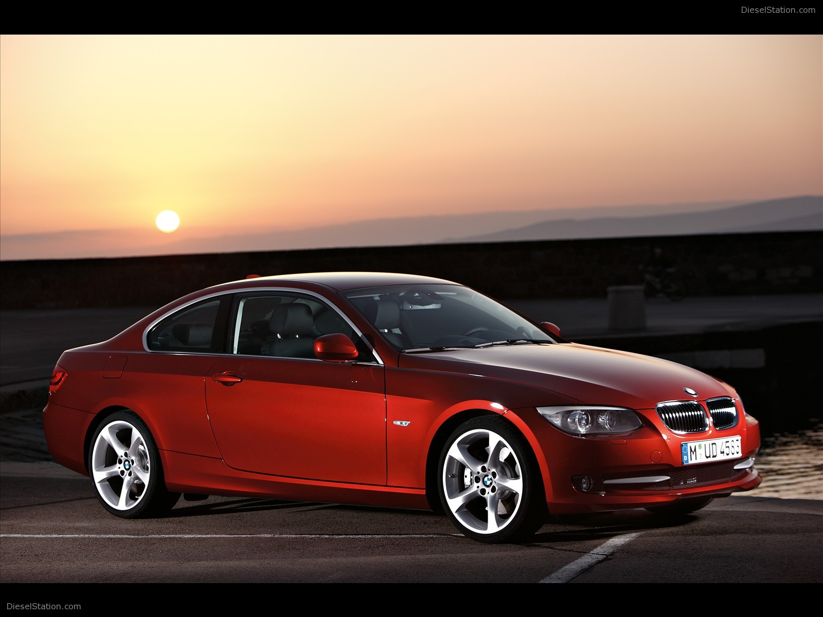 BMW Series 3 Coupe and Convertible 2011