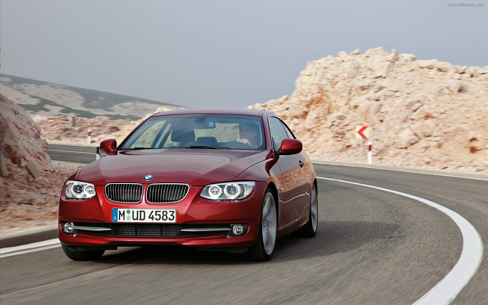 BMW Series 3 Coupe and Convertible 2011