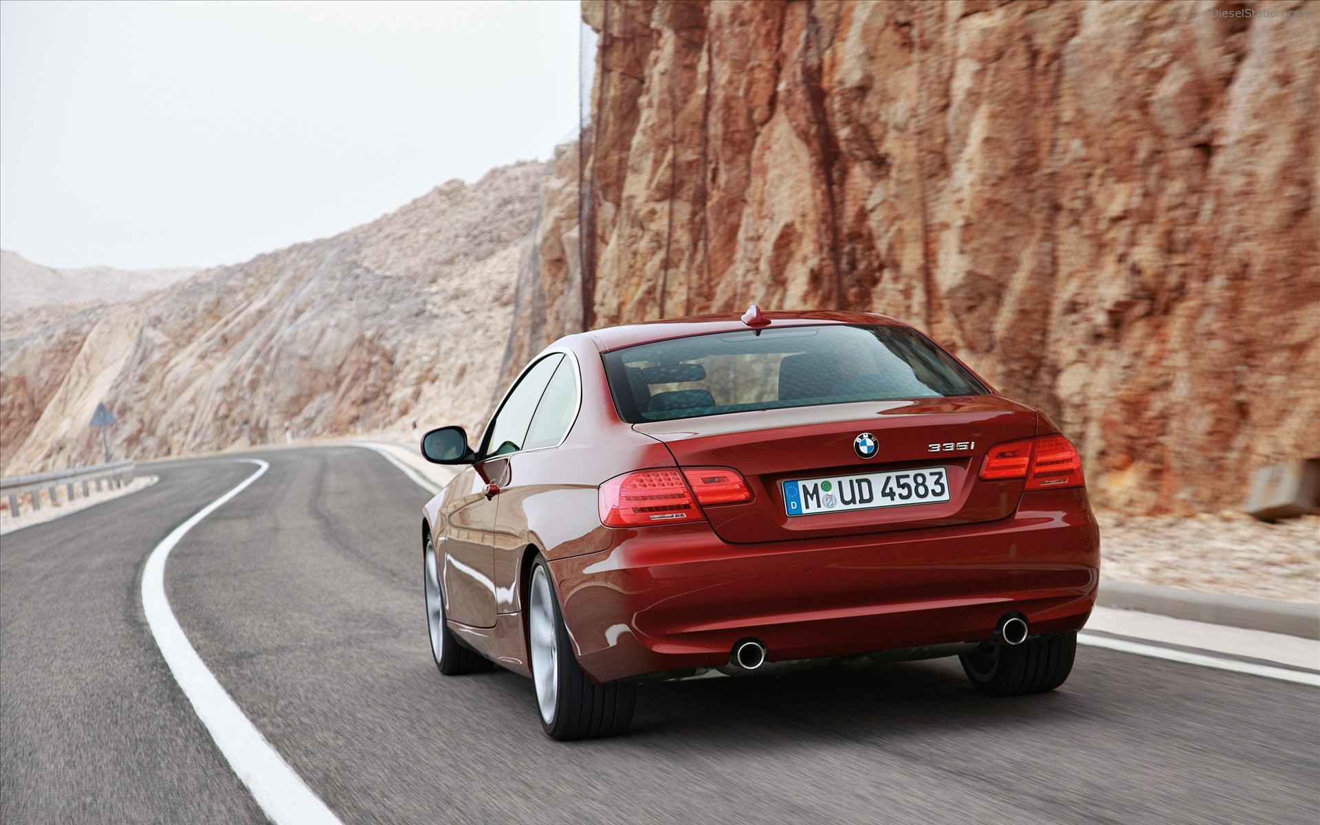 BMW Series 3 Coupe and Convertible 2011