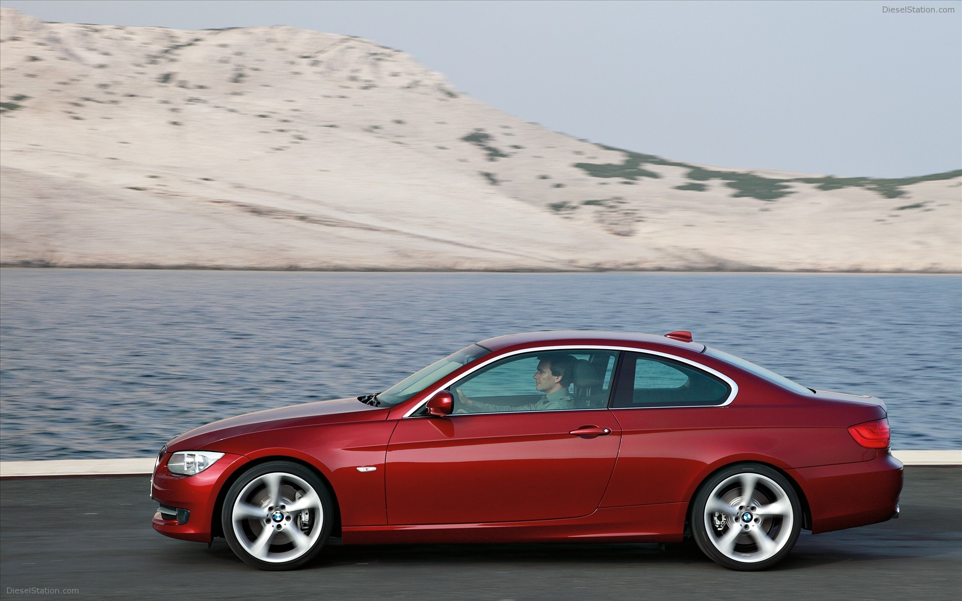 BMW Series 3 Coupe and Convertible 2011