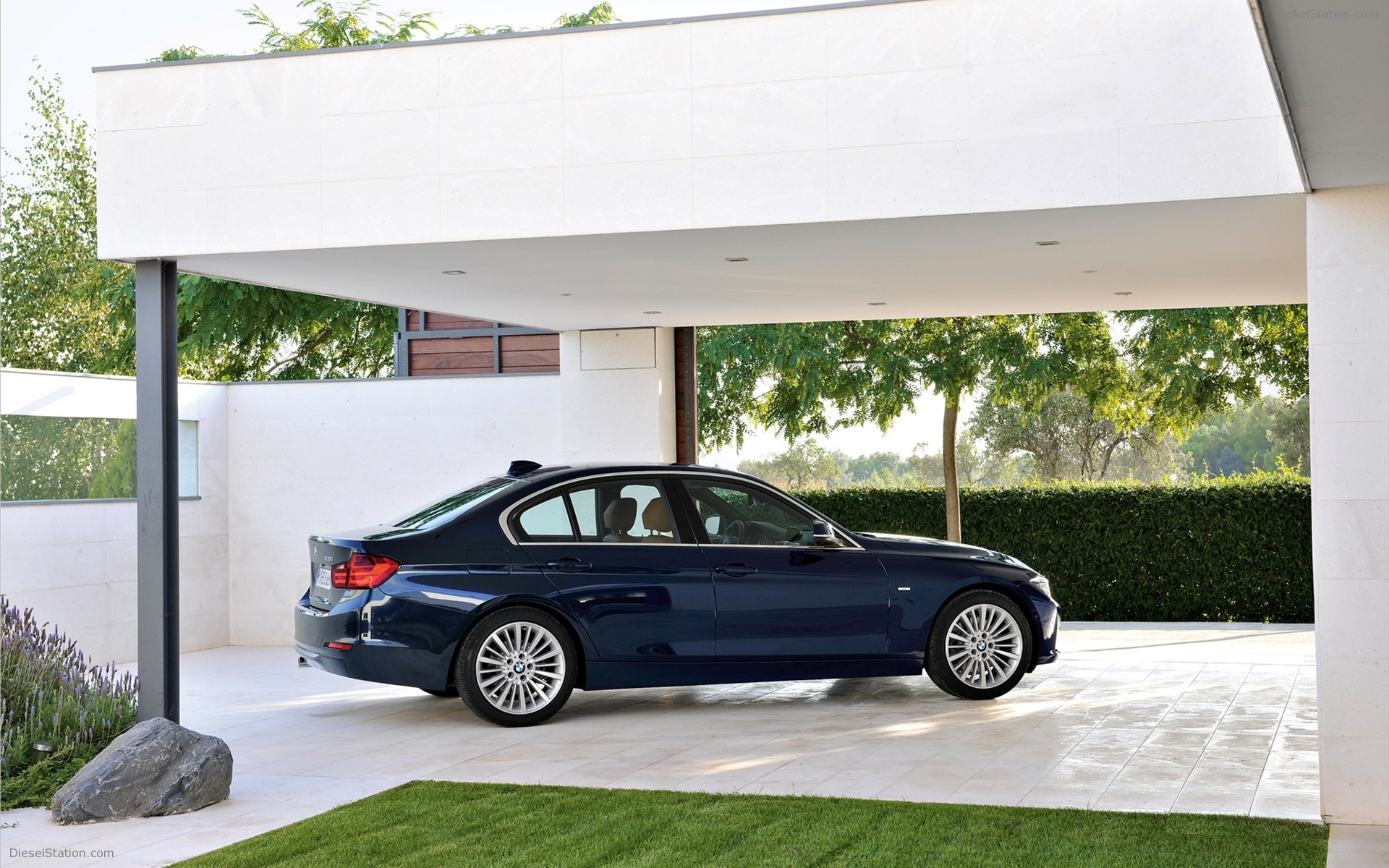 BMW 3 Series 2012