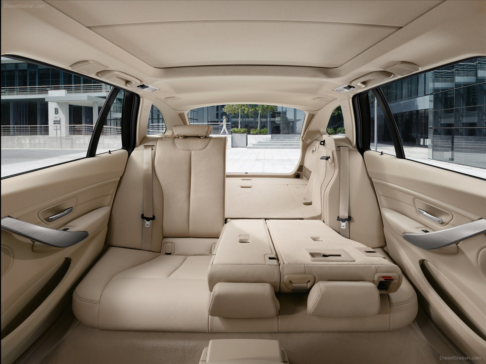 BMW 3 Series Sports Wagon 2013