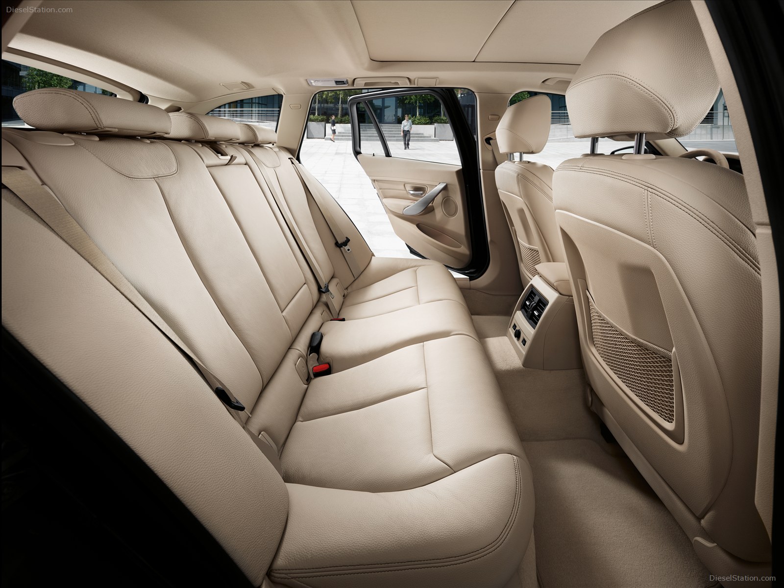 BMW 3 Series Sports Wagon 2013