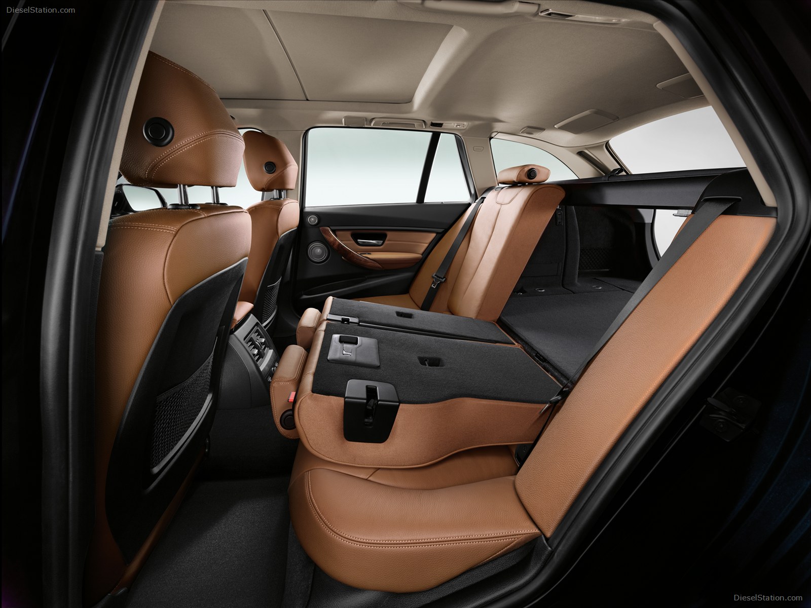 BMW 3 Series Sports Wagon 2013