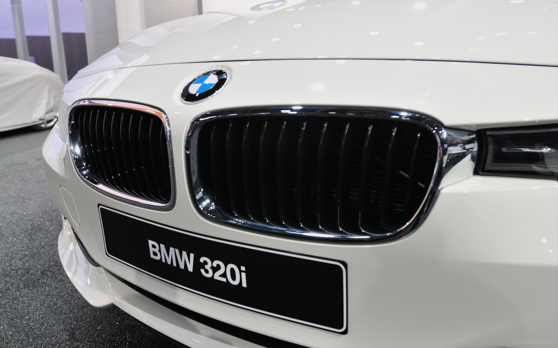 BMW 320i Sedan 2013