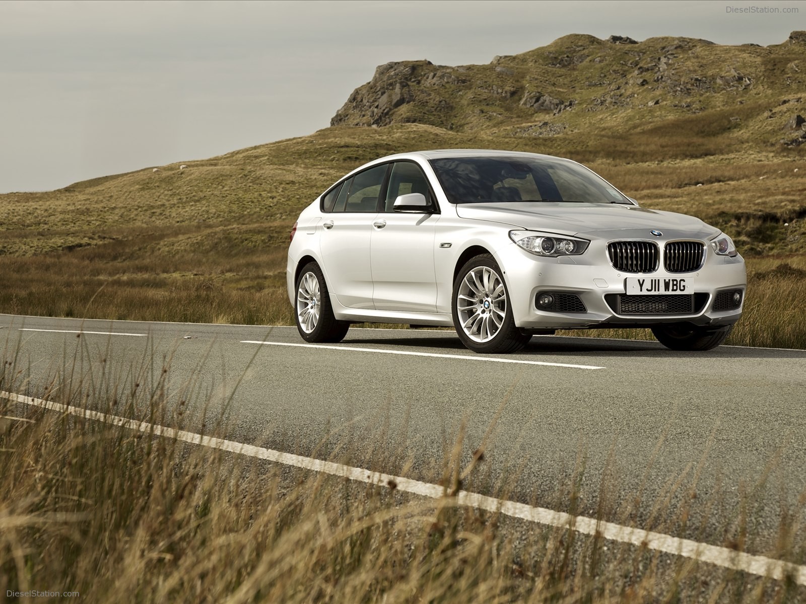 BMW 5 Series Gran Turismo M Sport 2011