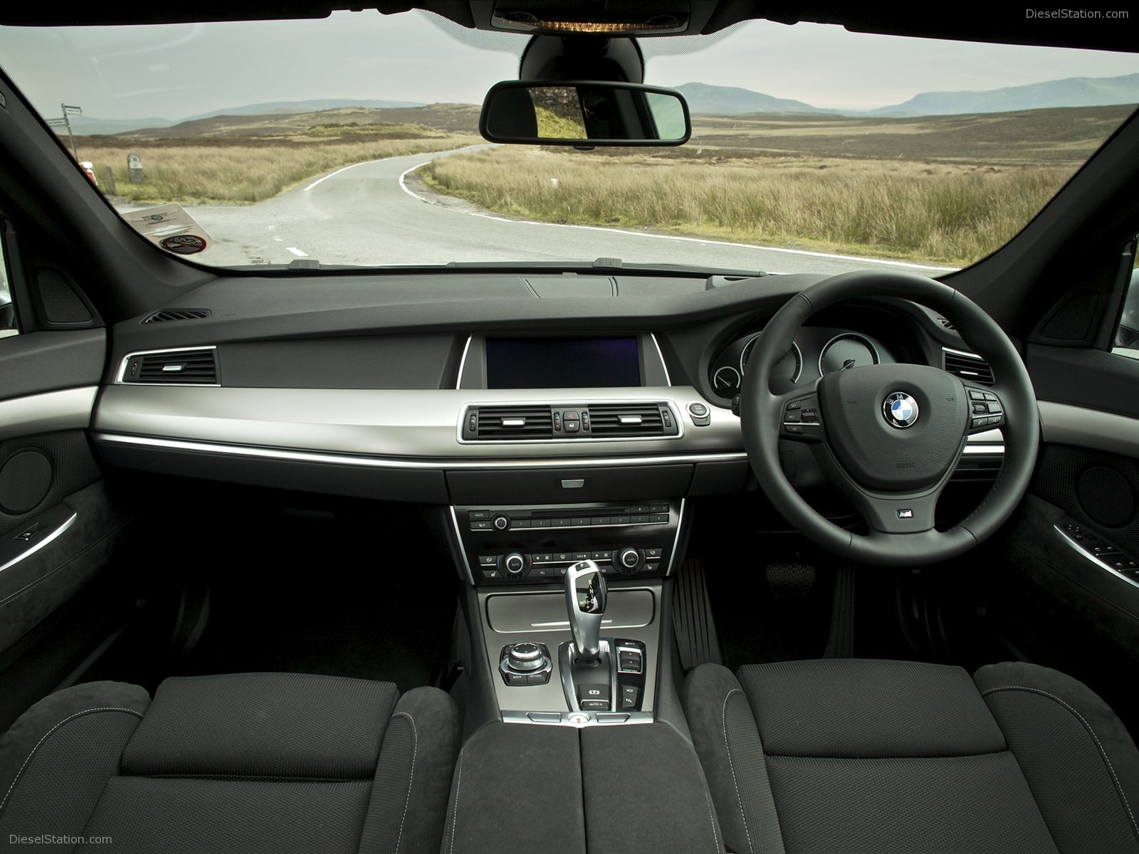BMW 5 Series Gran Turismo M Sport 2011