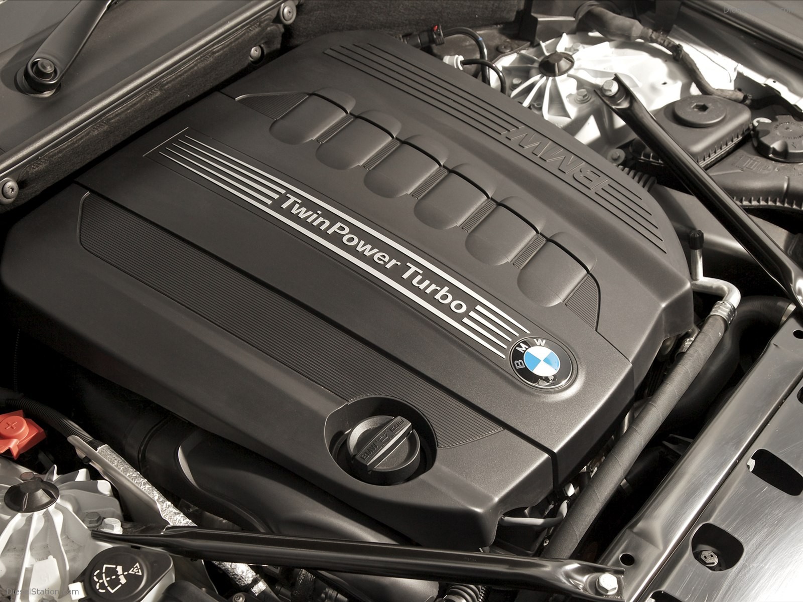 BMW 5 Series Gran Turismo M Sport 2011