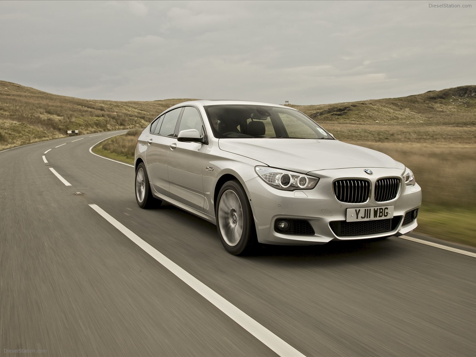 BMW 5 Series Gran Turismo M Sport 2011