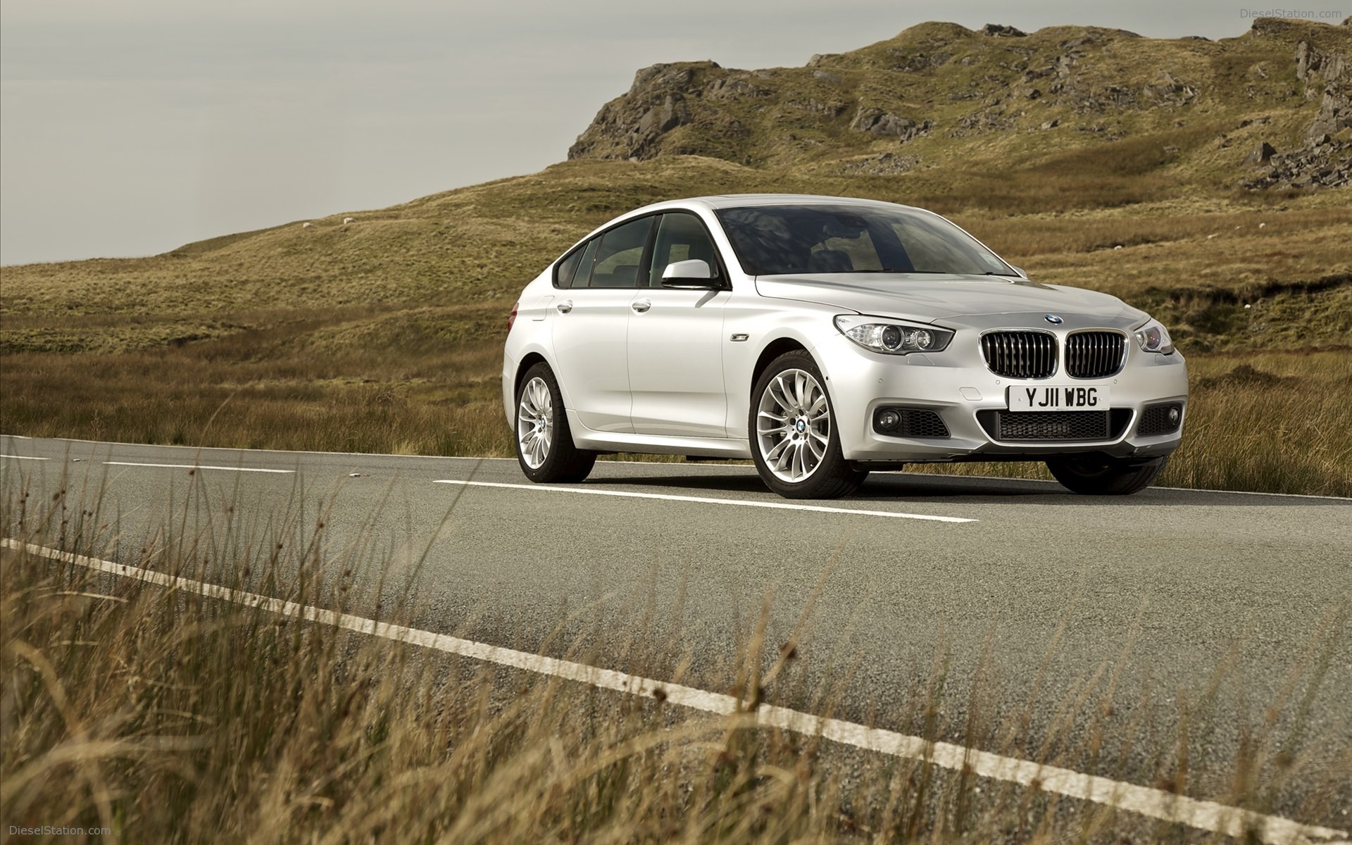 BMW 5 Series Gran Turismo M Sport 2011