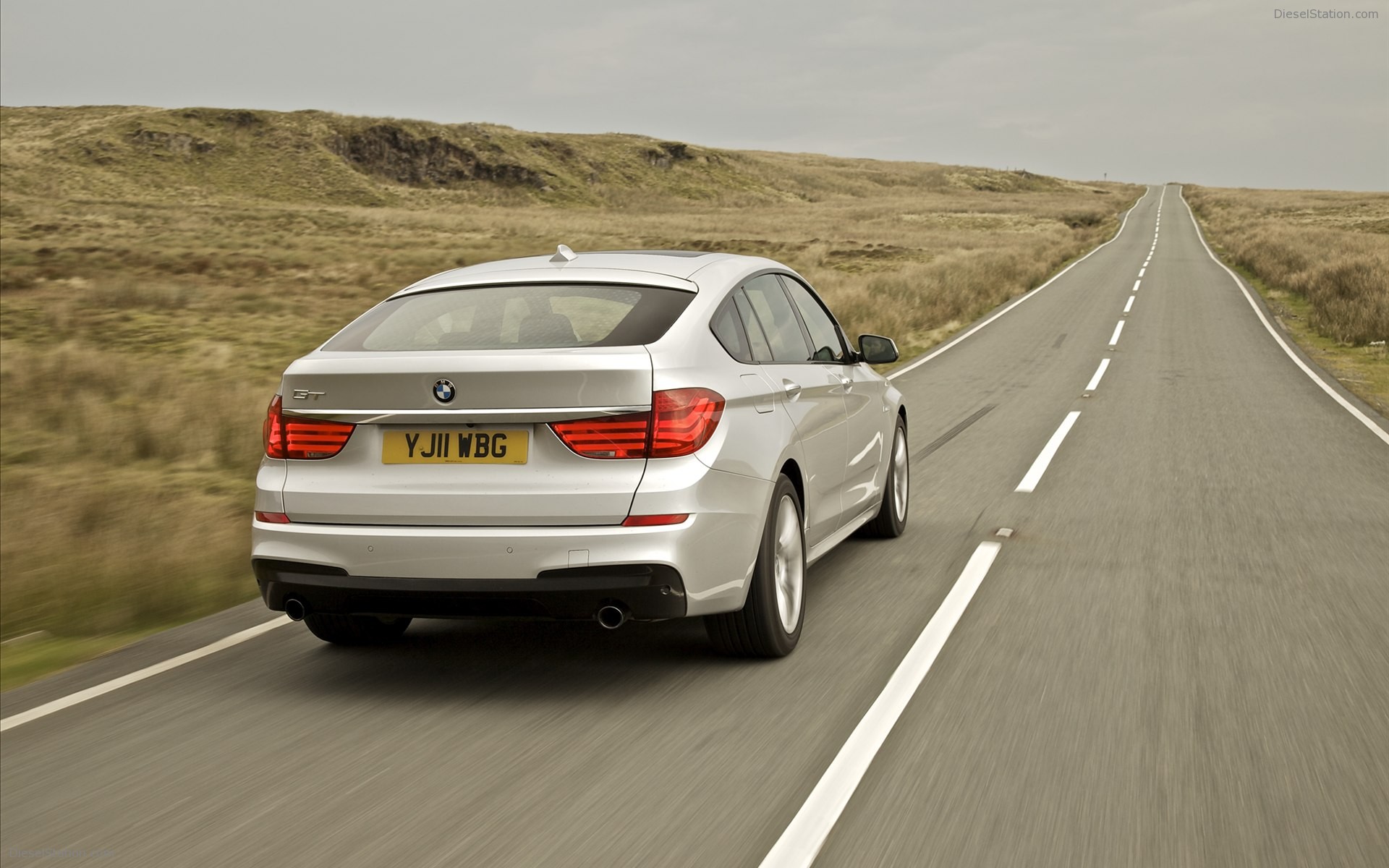 BMW 5 Series Gran Turismo M Sport 2011