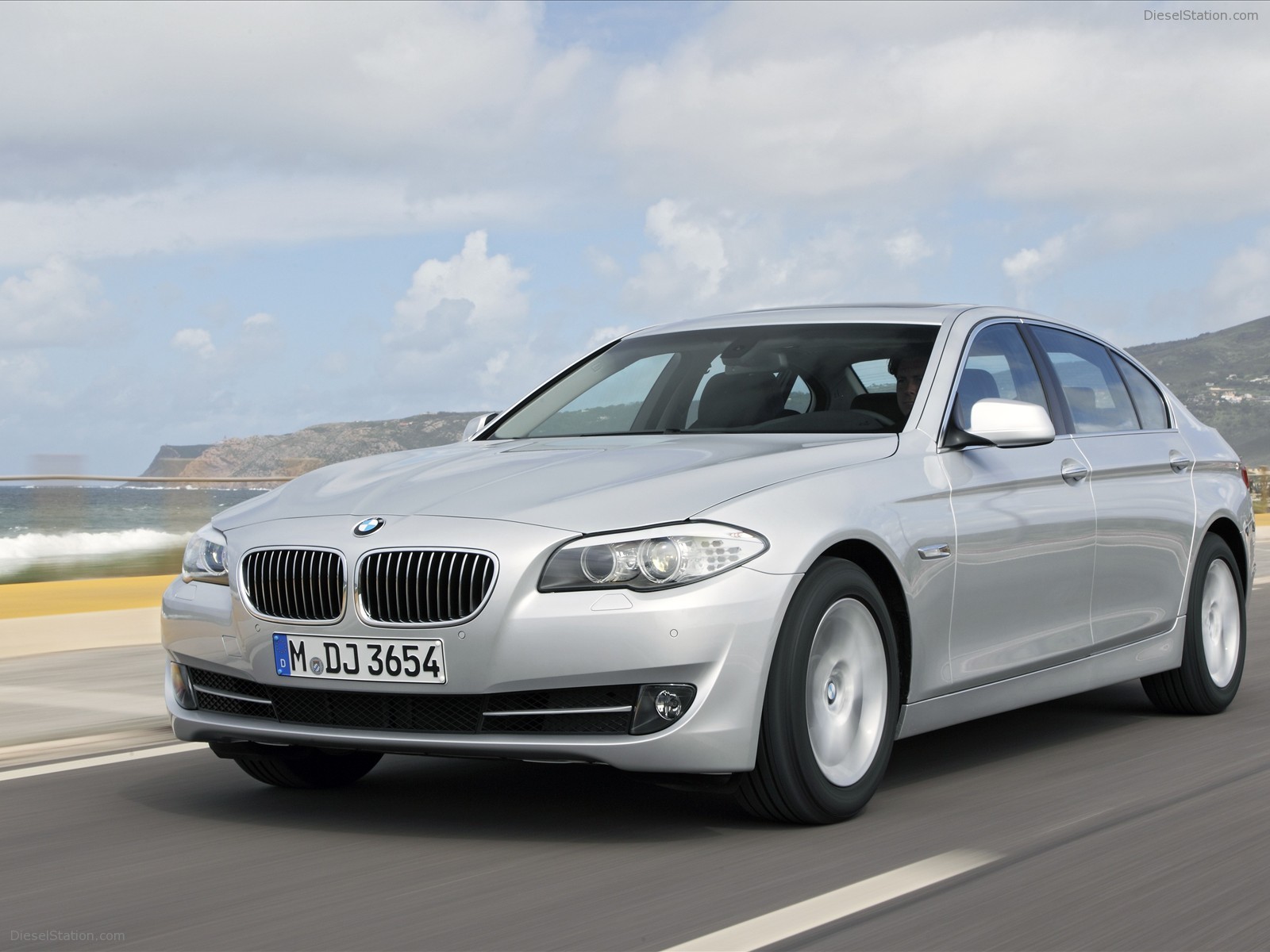 BMW 5-Series Long Wheelbase 2011