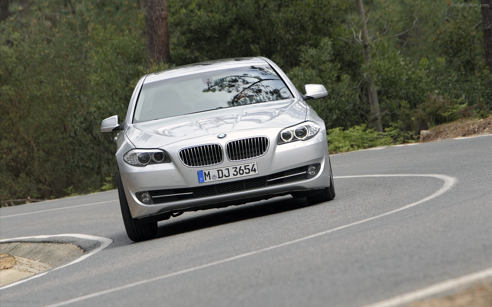 BMW 5-Series Long Wheelbase 2011