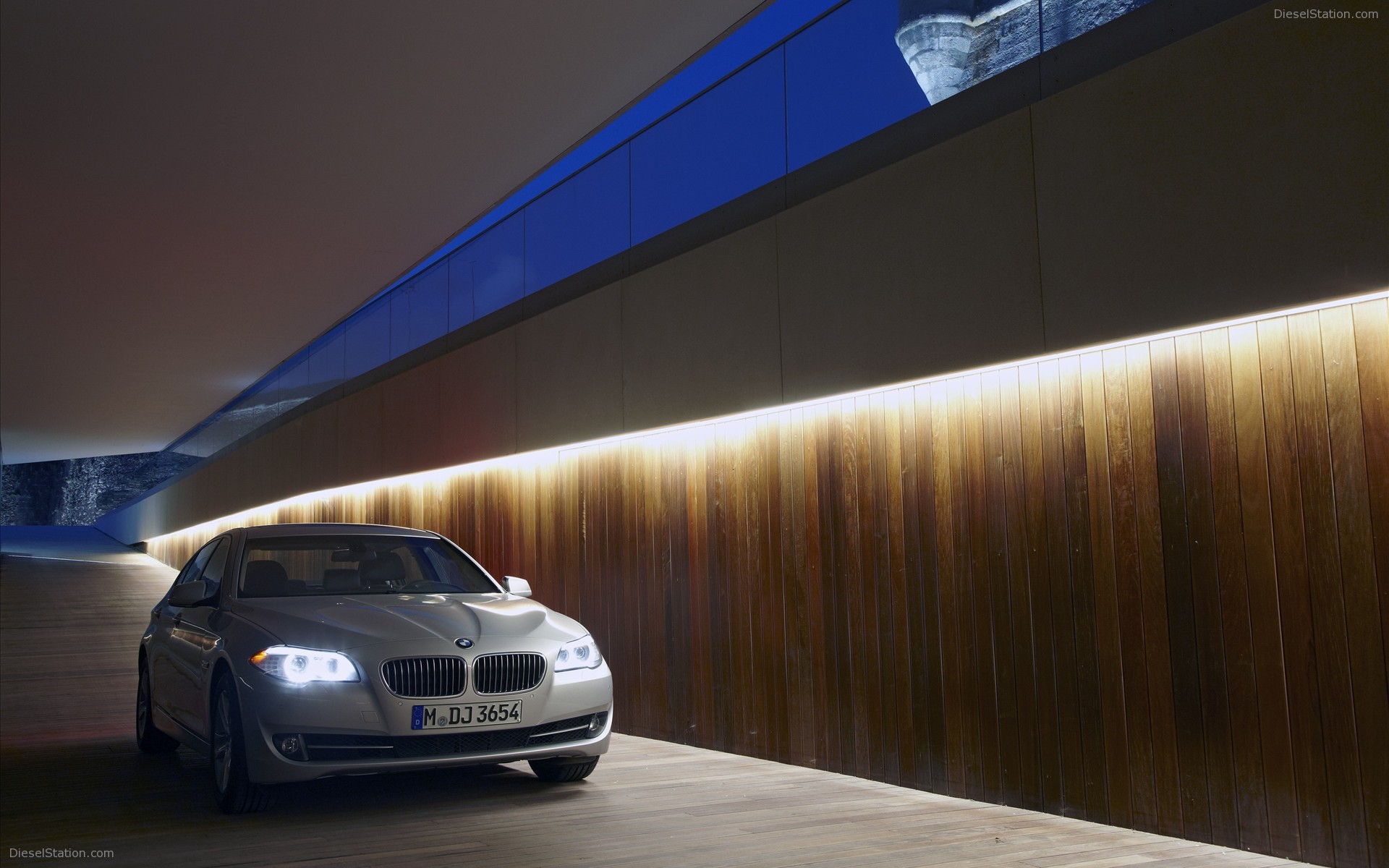BMW 5-Series Long Wheelbase 2011