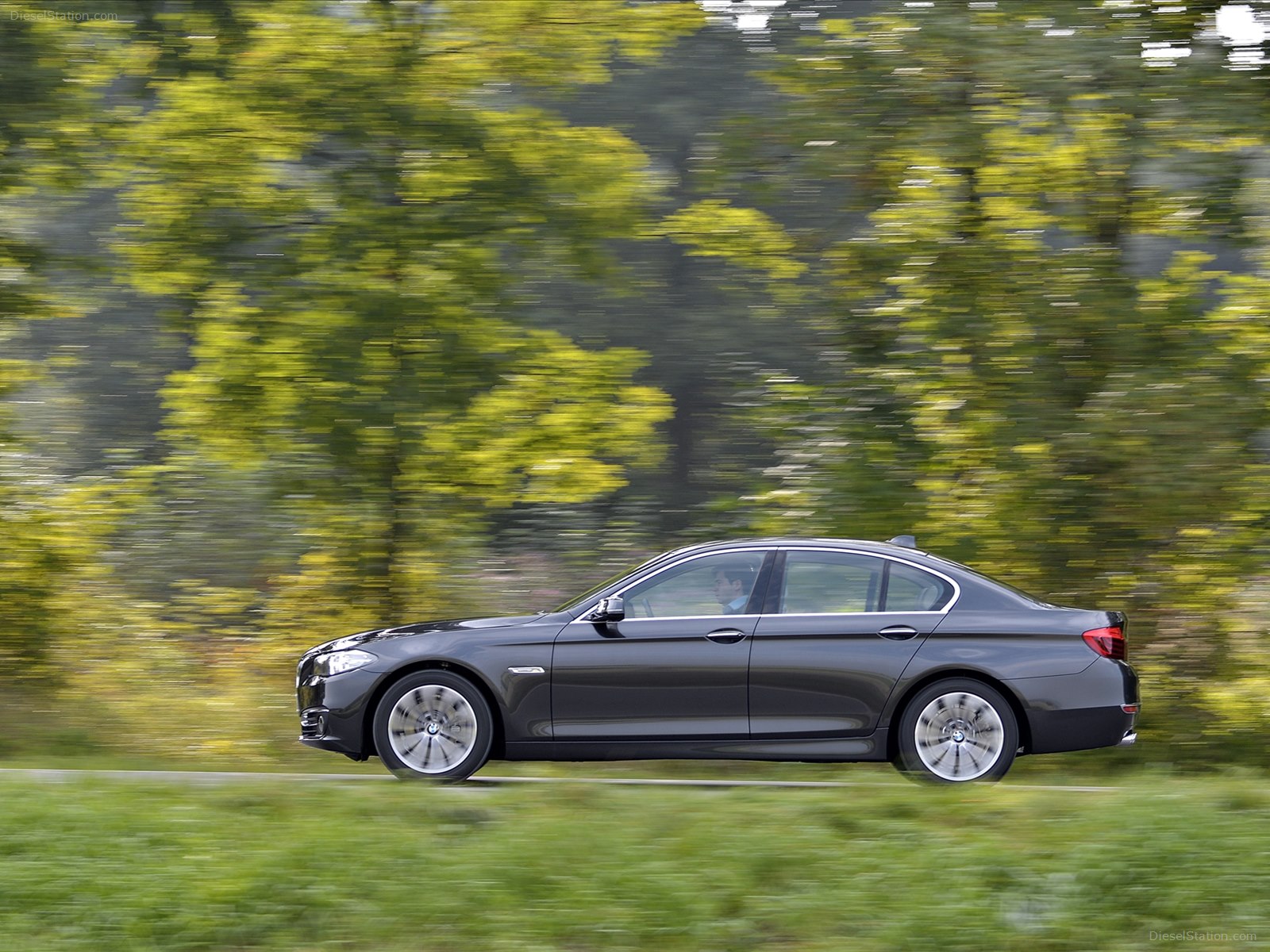 BMW 518d Sedan 2015