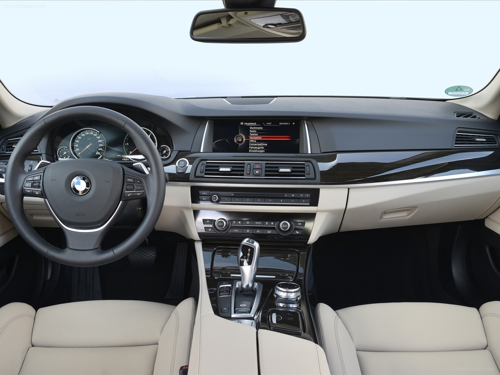 BMW 518d Sedan 2015