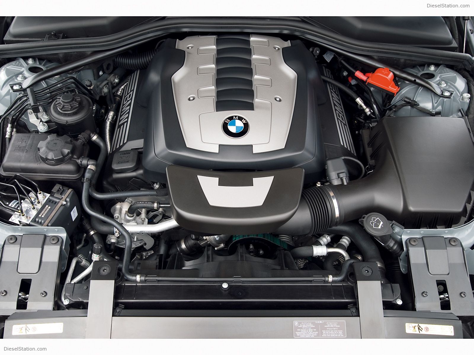 2008 BMW 6 Series Coupe and Convertible Wallpapers 2008 BMW 6 Series Coupe and Convertible Wallpapers