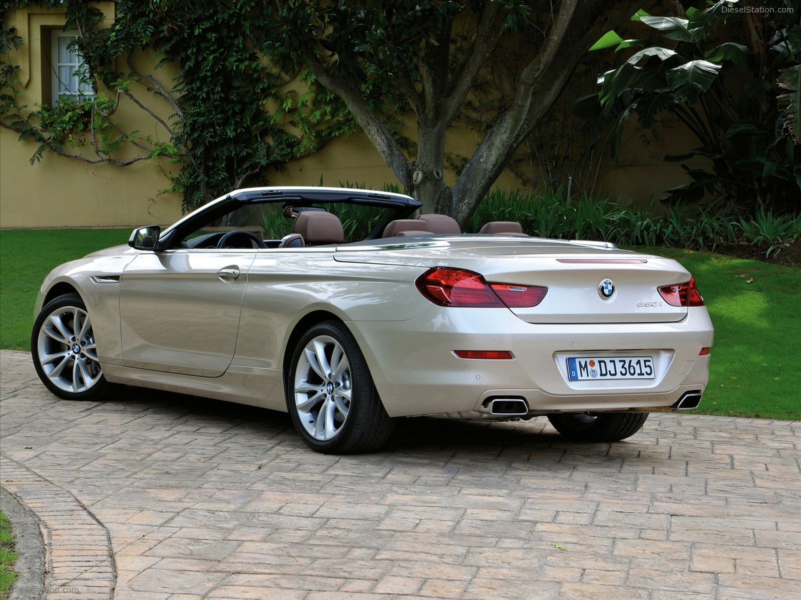 BMW 650i Convertible 2012