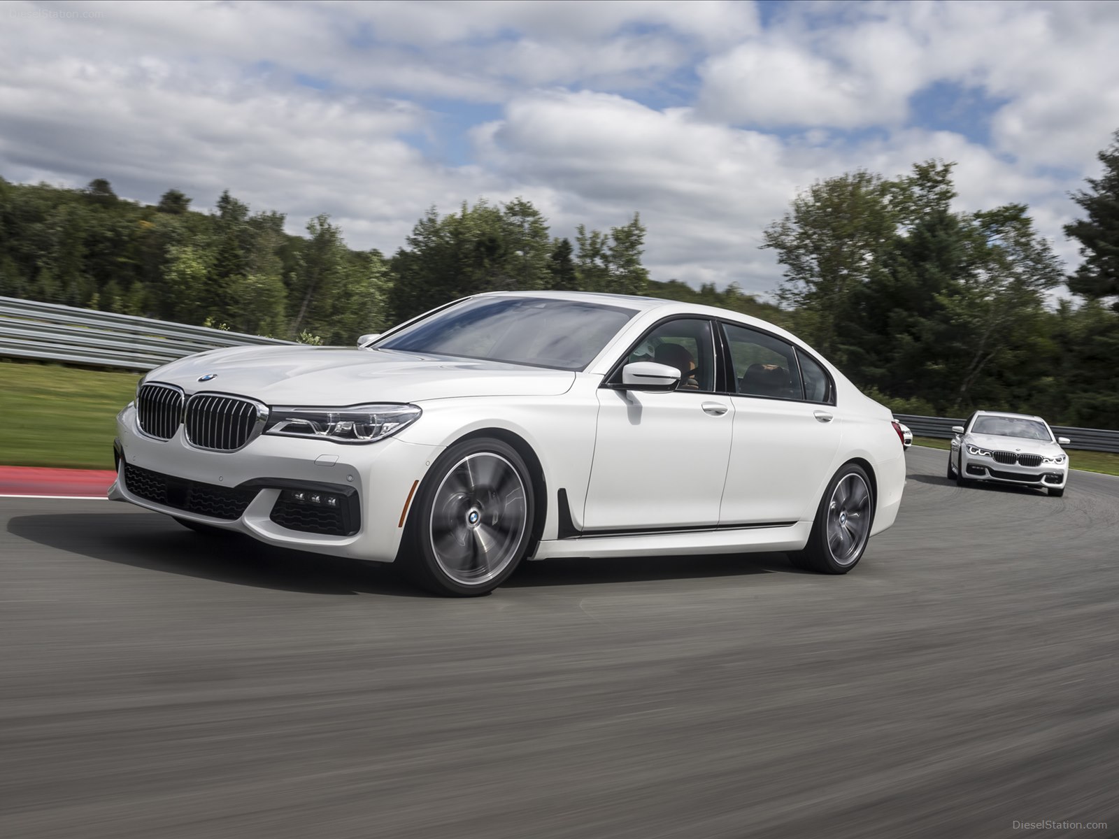 BMW 7 Series UK Version 2016