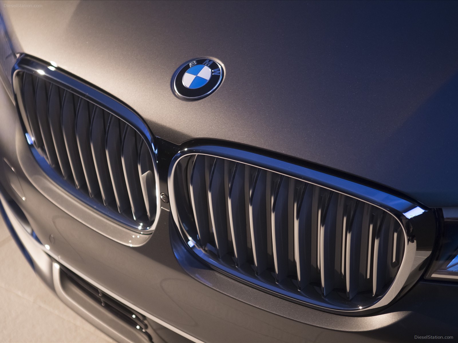BMW 7 Series UK Version 2016