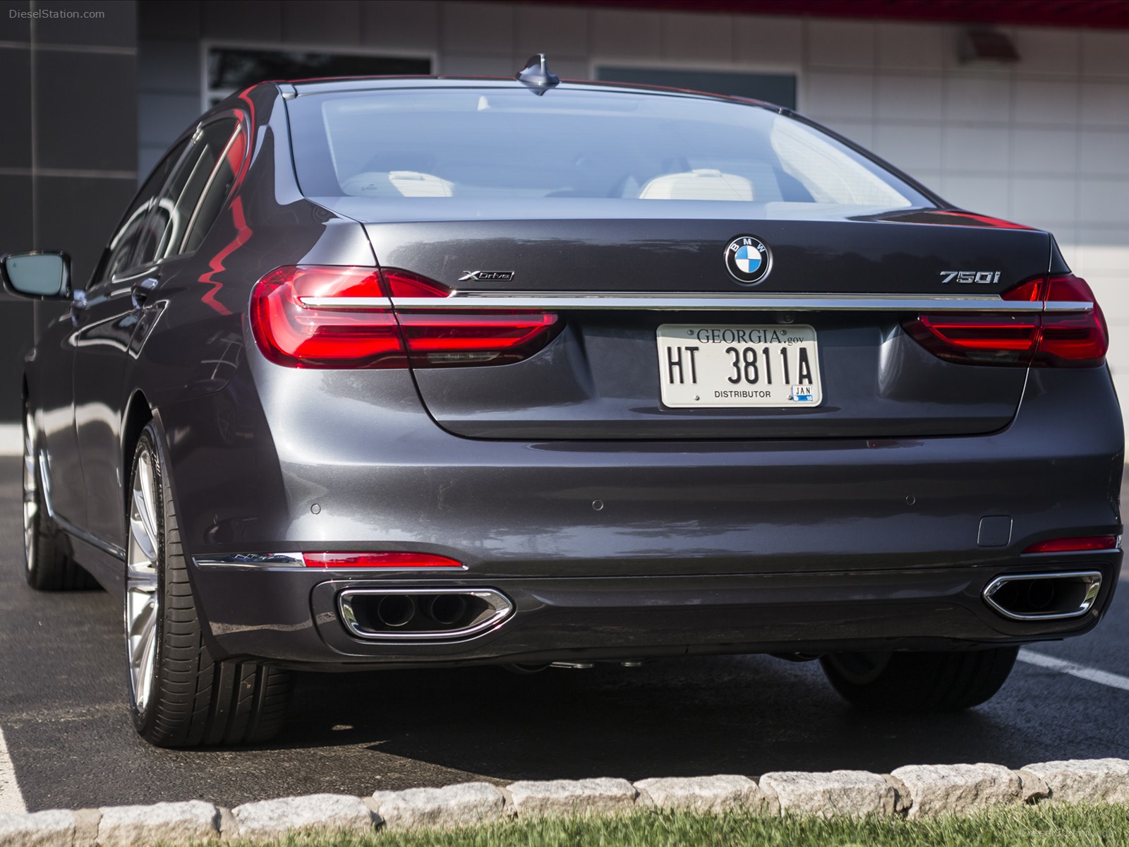 BMW 7 Series UK Version 2016