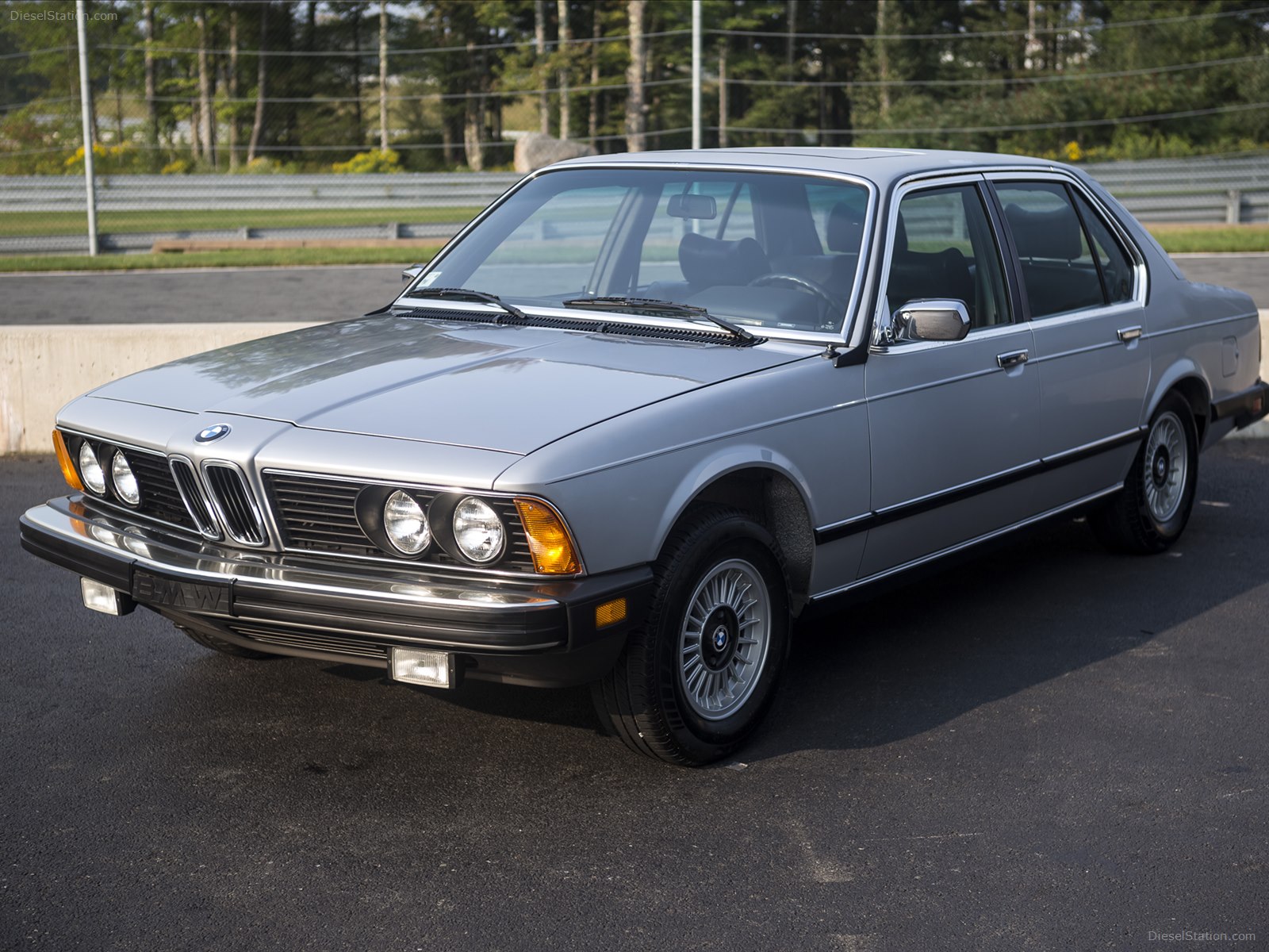 BMW 7 Series UK Version 2016