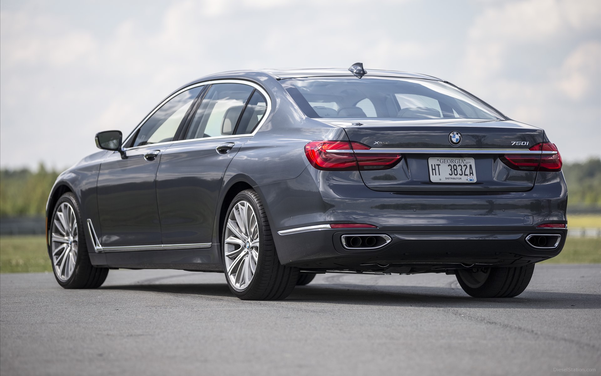 BMW 7 Series UK Version 2016