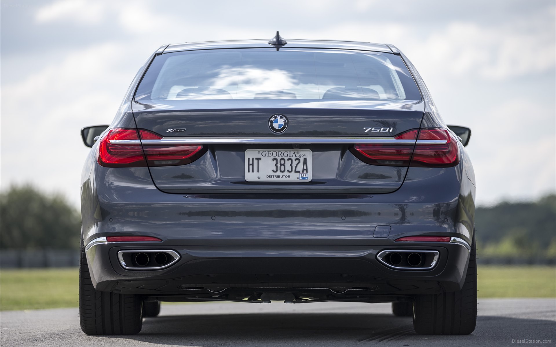 BMW 7 Series UK Version 2016