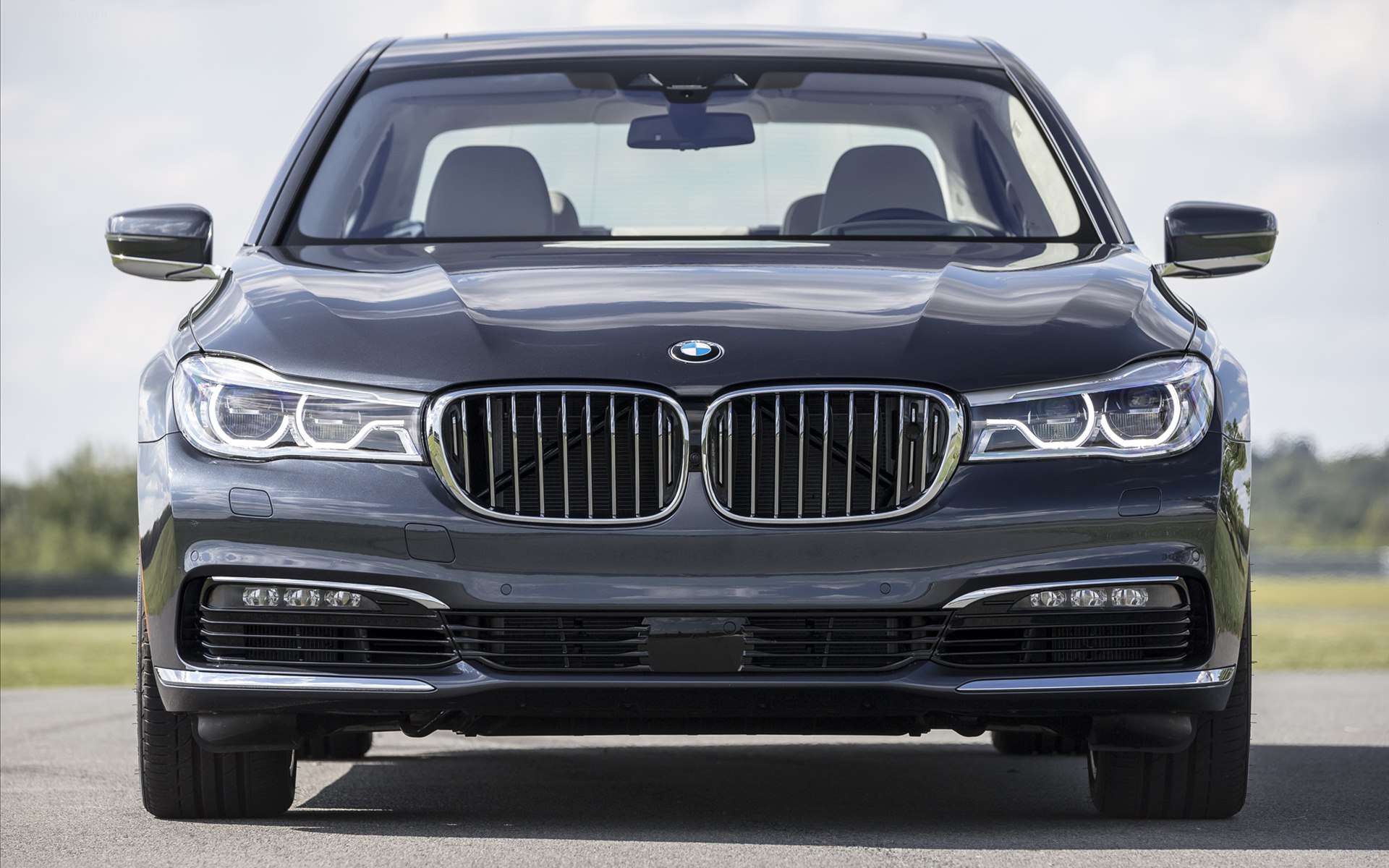 BMW 7 Series UK Version 2016