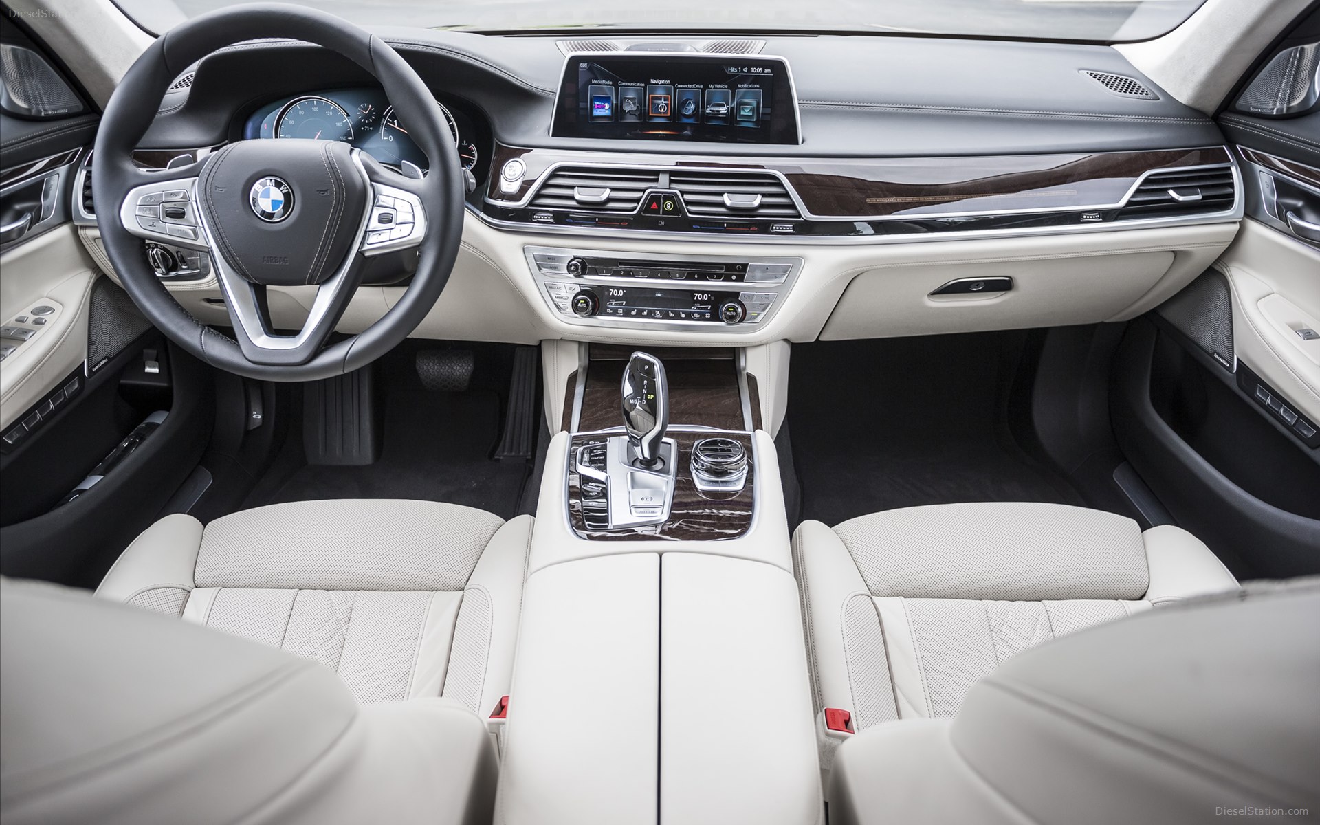 BMW 7 Series UK Version 2016