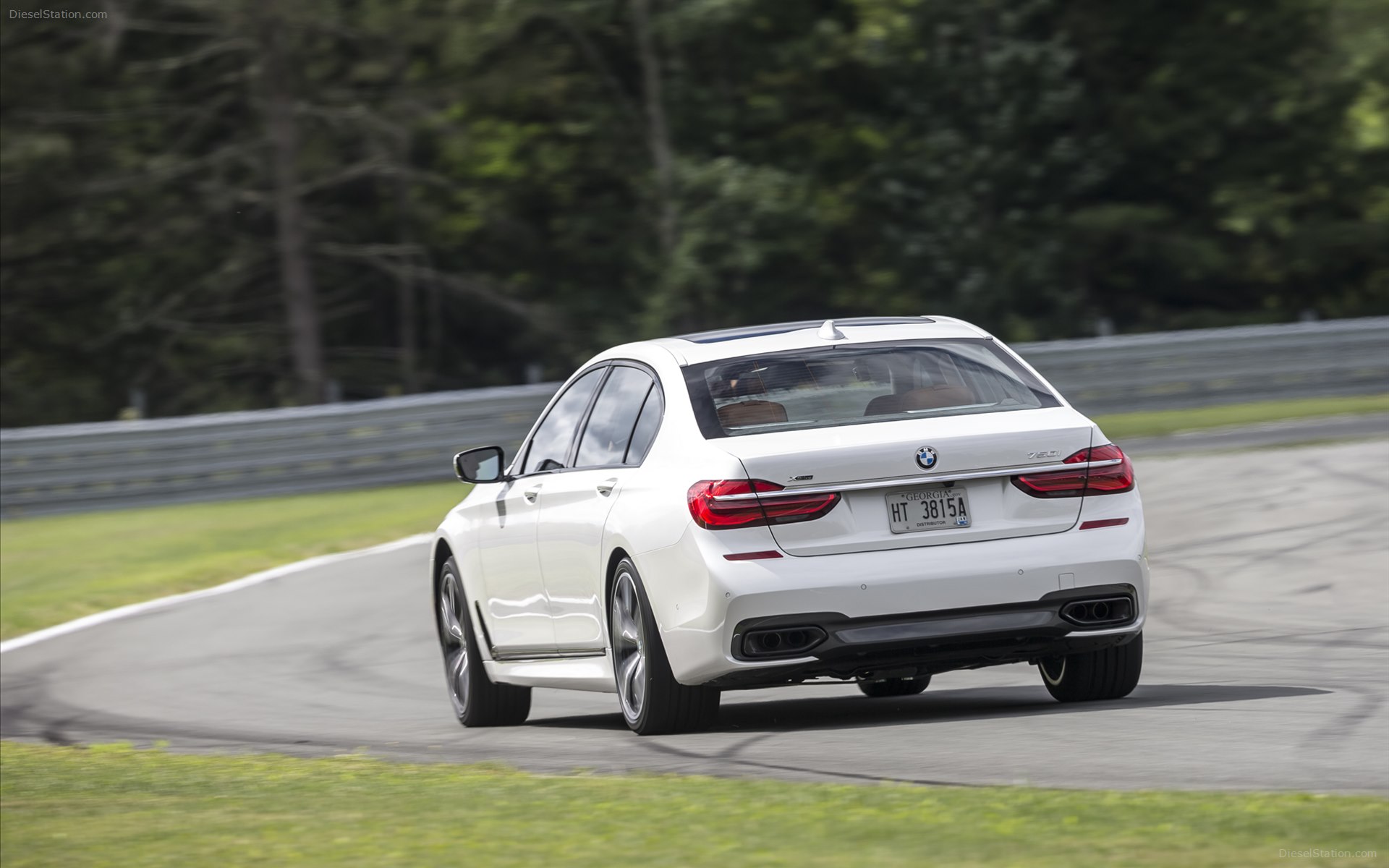 BMW 7 Series UK Version 2016