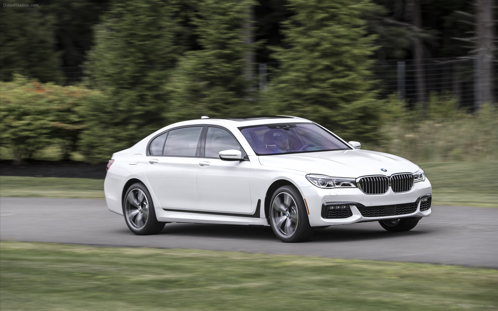 BMW 7 Series UK Version 2016