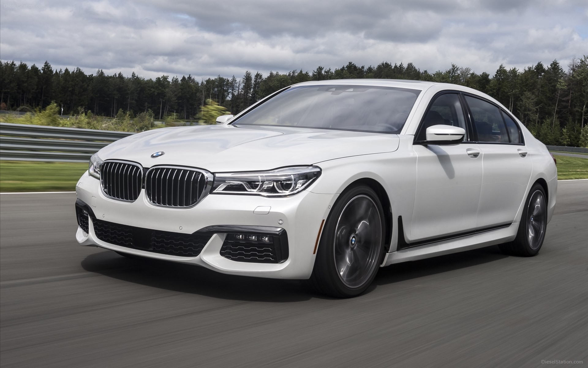 BMW 7 Series UK Version 2016