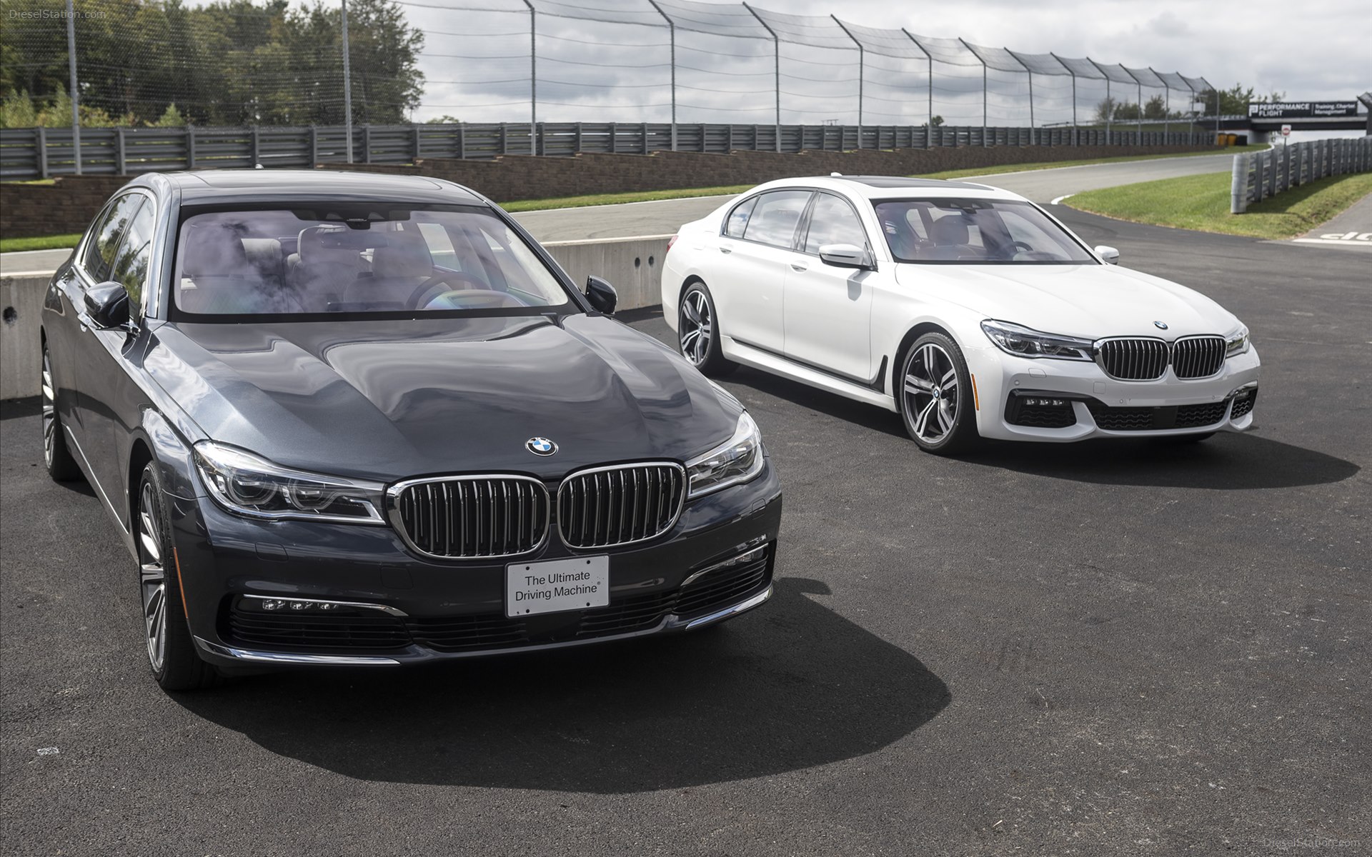BMW 7 Series UK Version 2016
