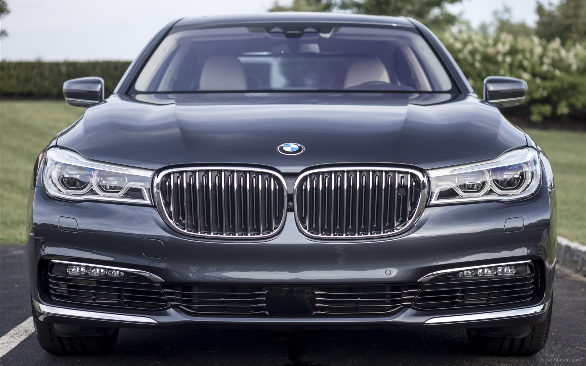 BMW 7 Series UK Version 2016