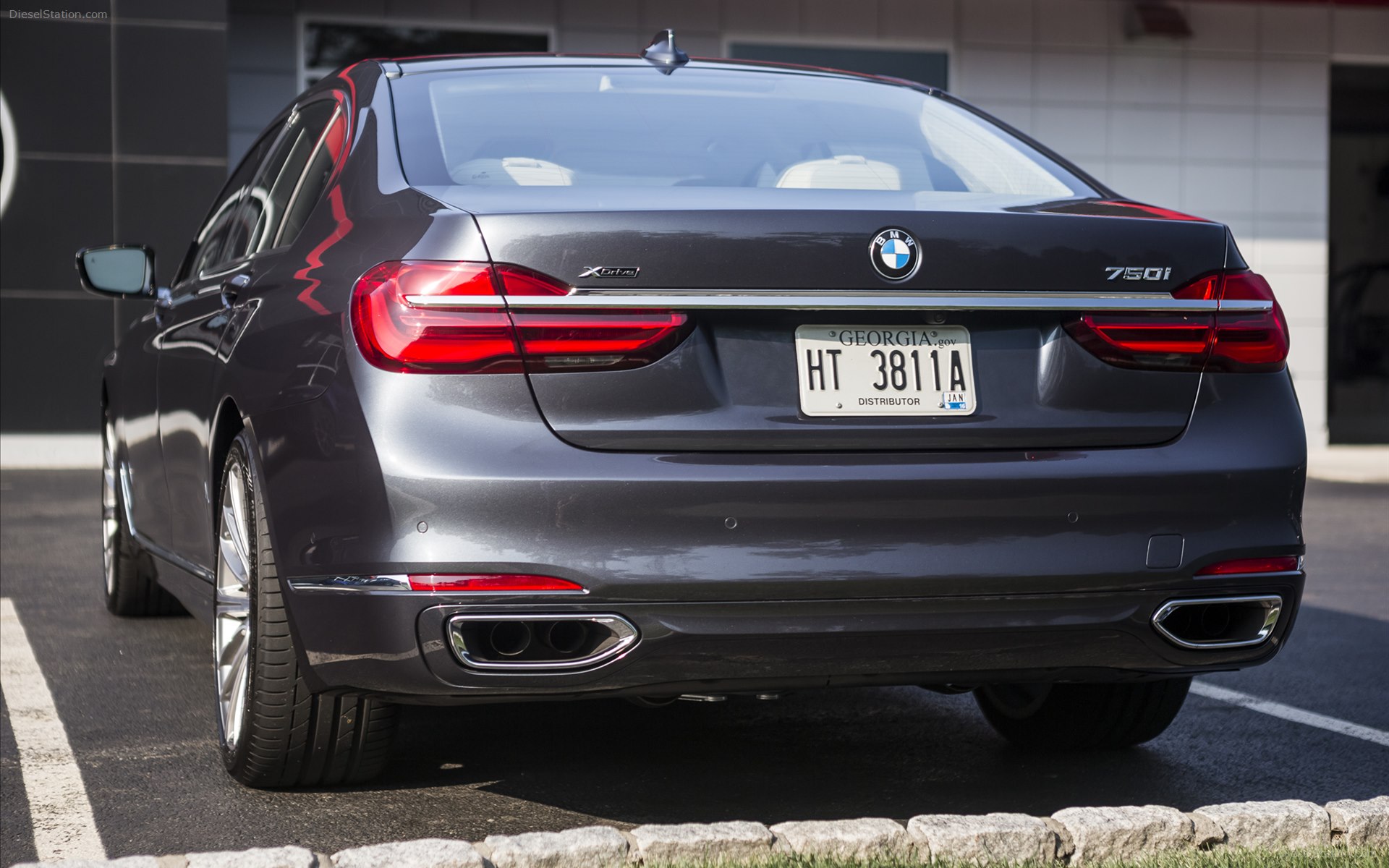 BMW 7 Series UK Version 2016