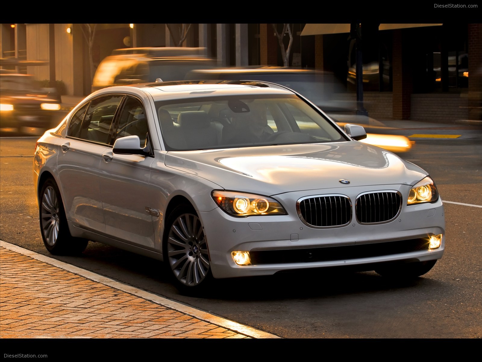 BMW 750Li 2011